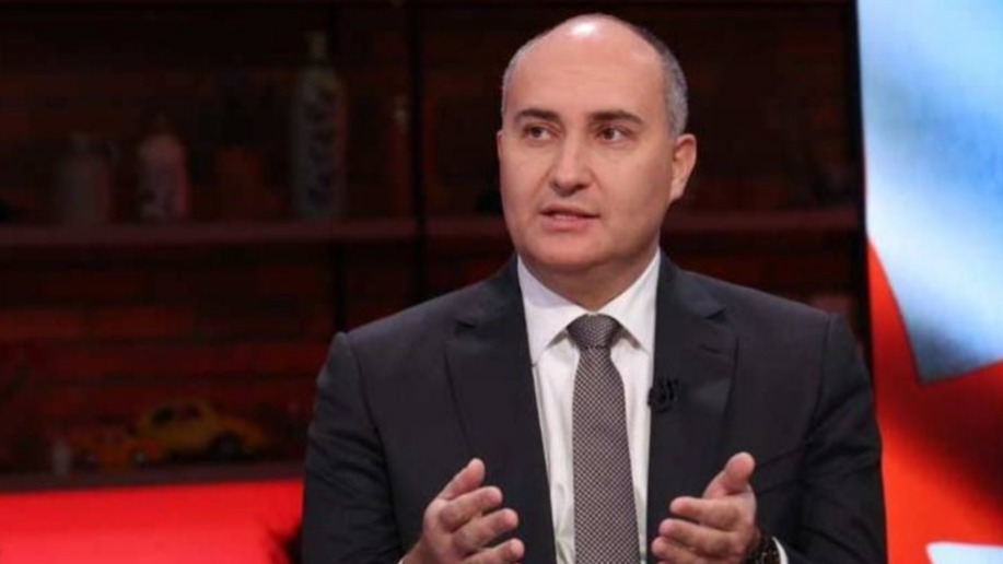 Beautiful tea cups to make you that matcha